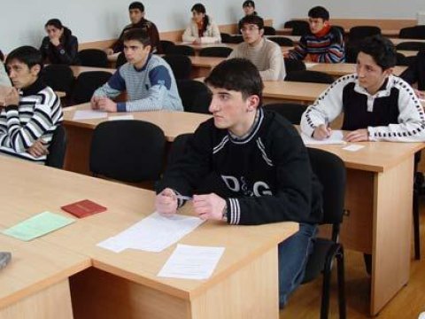 Bakı və Sumqayıt abituriyentləri üçün sınaq imtahanında yerlər dolub