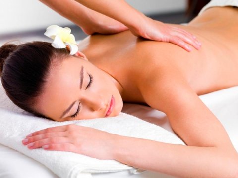 Bakıdakı masaj salonunda elan: “18-30 yaş arası və yalnız qız işçilər axtarılır” - ARAŞDIRMA