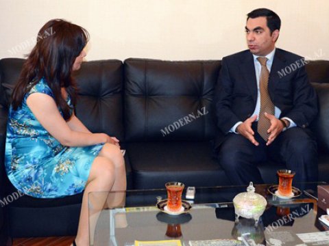 Elmar Qasımov: “Övladlarımın dərs qiymətləri SMS-lə telefonuma gəlir” - MÜSAHİBƏ