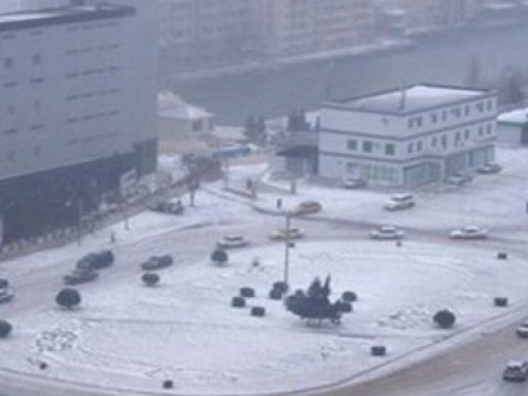 Bakıya ilk qar yağır - Yol polisi xəbərdarlıq edib