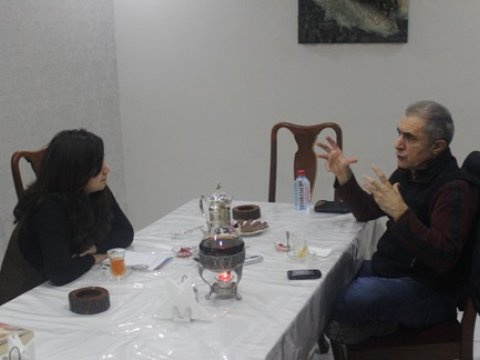 Alim Qasımov: “Uşaqlıqda atamla Sabunçu vağzalında ağartı satırdıq” - MÜSAHİBƏ