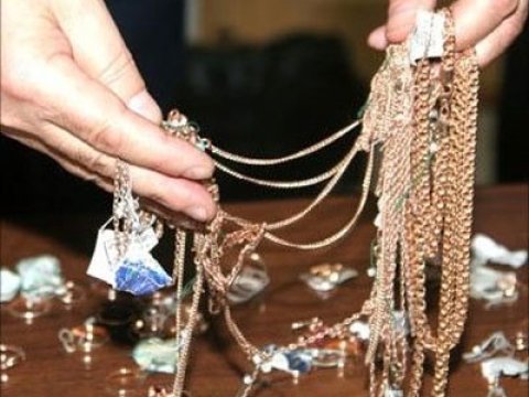 Azərbaycanda qızıl BAHALAŞIB 