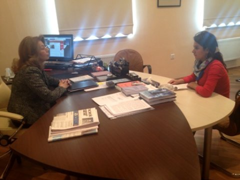 Deputat Aytən Mustafayeva: “Uzun saqqallı kişilər, üzü bağlı qadınlar cəmiyyətə böyük bəladır” - MÜSAHİBƏ