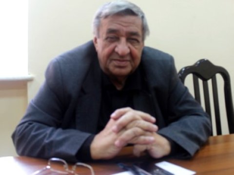 Arif Məlikov: “Elələri olub ki, kabinetində anasını da söymüşəm, özünü də” - MÜSAHİBƏ