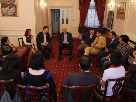 Azərbaycanın Böyük Britaniyadakı səfiri Fəxrəddin Qurbanov MODERN.AZ-a müsahibə verdi - EKSKLÜZİV