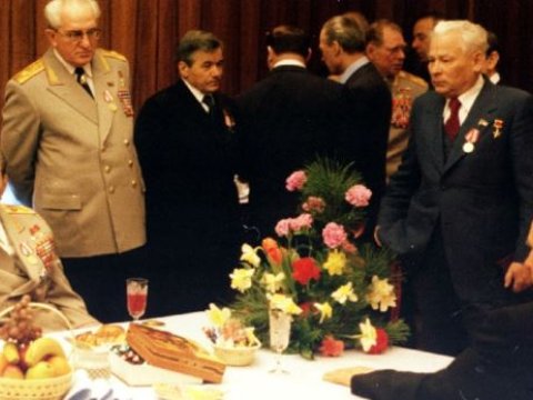 Bir şəklin tarixçəsi: SSRİ-yə rəhbərlik etmiş 3 qüdrətli qoca