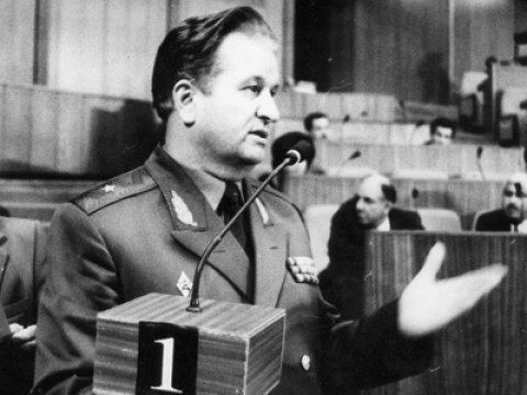 Azərbaycanın eks-deputatı: “İki oğlum Kiyevdə yaşayır, biri generaldır” - MÜSAHİBƏ