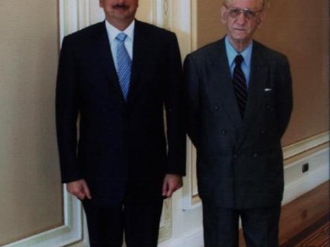 Doktor Cavad Heyətlə FOTOSÖHBƏT