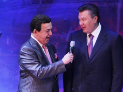 Prezidentlərin ifa məharəti - onların oxuduqları təkcə himn deyil - MARAQLI 