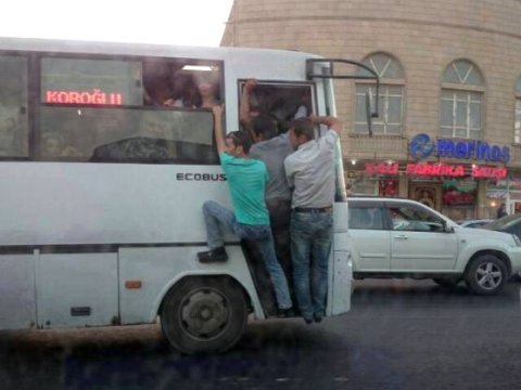 Günün içindən şərhsiz FOTO