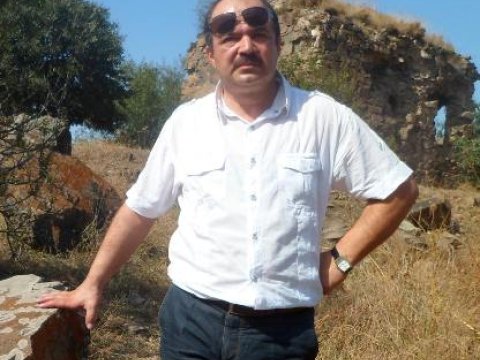 Tarixi roman yazarı: “Çingiz xanı türk sərkərdəsi kimi göstərməklə öz tariximizi monqollaşdırırıq” - MÜSAHİBƏ