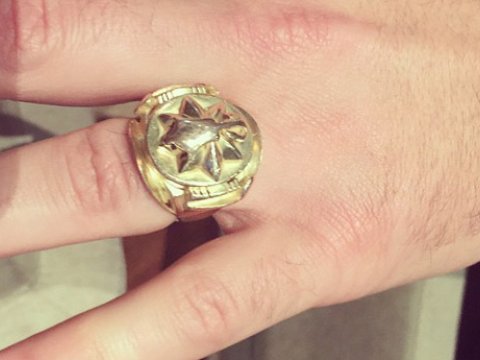 İran şahının Müslüm Maqomayevə bağışladığı üzük Emin Ağalarova hədiyyə olundu - FOTOLAR