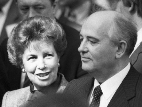 Raisa Qorbaçova memuarında “20 yanvar”dan YAZIB: “Ağappağ ağarmış Mixail Qorbaçovu tanımadım”