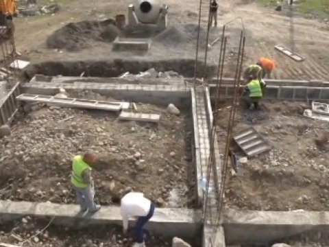 Ermənilər Xocalıda uşaq bağçası tikir - VİDEO