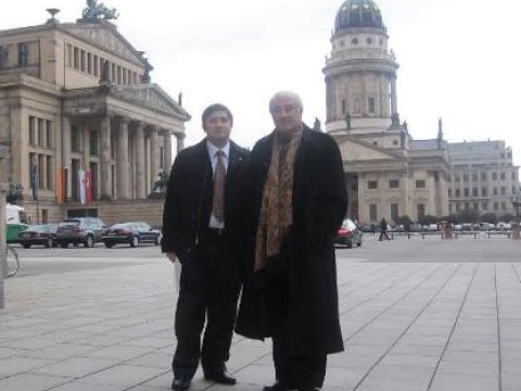 Rəsul Quliyevin oğlu: “Atamın Azərbaycana qayıtmasını istəmirəm” - MÜSAHİBƏ