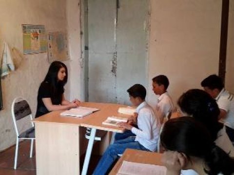 Bakıdan ucqar kənd məktəbinə işləməyə gedən qız: “Ailəm buna heç cür razı olmurdu” - MÜSAHİBƏ