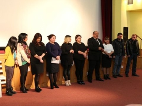 Xocalıdan olan 16 kimsəsiz gəncə Ramanadakı şəhərcikdən ev verildi