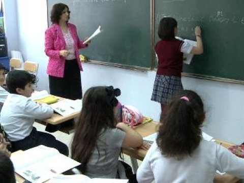 “Təhsil şöbələrinin İcra hakimiyyətlərinin tabeliyində qalması təhsilə zərbədir”