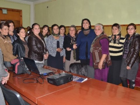 Jalə Əliyevanın seçicilərlə görüşləri davam edir - FOTOLAR