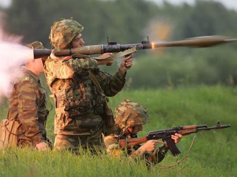 Düşmən mövqelərinə 92 atəş zərbəsi endirildi