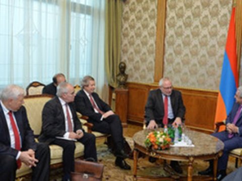 Həmsədrlər Sarkisyanla görüşüb