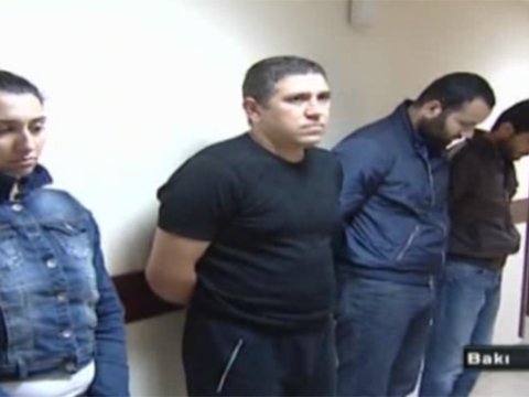 Şantajla pul qoparan dəstə saxlanıldı 