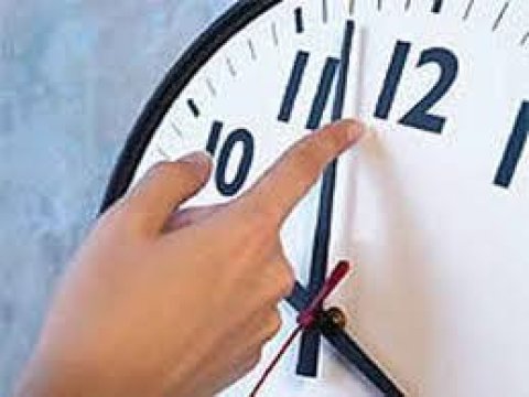 Saatların irəli-geri çəkilməsi insanları öldürə bilər