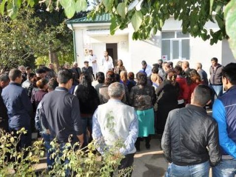 Qənirə Paşayeva Hunanlar kəndində seçicilərlə görüşüb