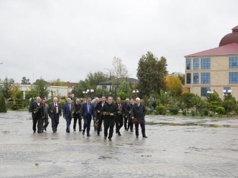 Əflatun Amaşov Saatlı rayonunun mərkəzində seçicilərlə görüşdü - FOTOLAR