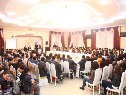  İlk dəfə səs verənlərin seçimi Azay Quliyevdir -FOTOLAR 