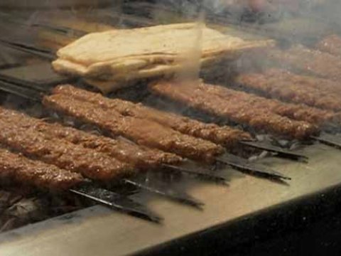 Fransada kababçılara “müharibə” elan edildi