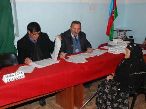 Atası Cavid Qurbanova belə səs verdi - FOTOLAR