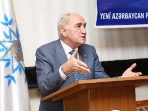 “İstefa tələbi rektor deputatlara aid idi, biz prorektorlara yox”
