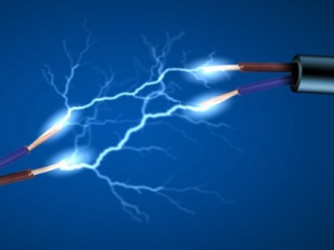  Azərbaycanda iki nəfəri elektrik vurub öldürdü