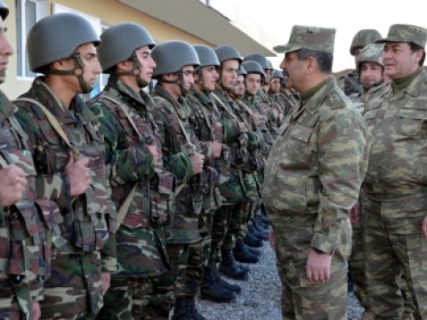   Müdafiənin ön xəttində yerləşən bölmələrin hazırlığı yoxlanılıb 