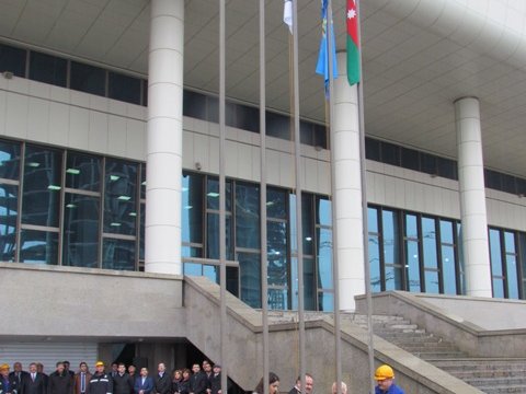 Bakı Limanının bayrağı qaldırıldı