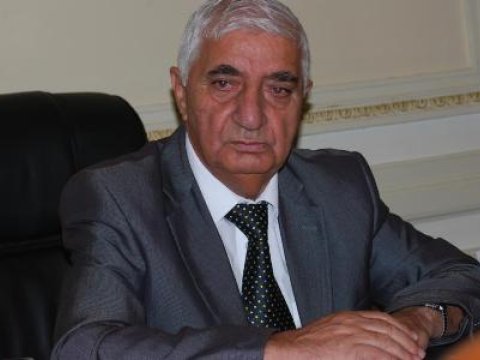 “Rəsmi mərasimlərdə terminlərdən yersiz istifadə baş alıb gedir”