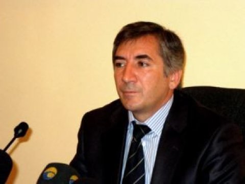  Niyə Mirşahinlə, Vahid Mustafayevlə yox, Nuşirəvan Məhərrəmli? 