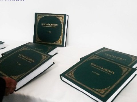 Gözdən əlillərə “Quran” payladılar