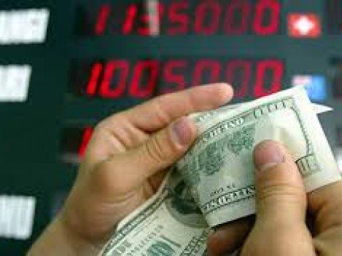 Dollar ucuzlaşdı
