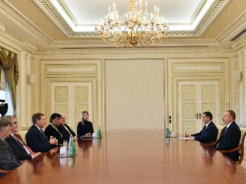 İlham Əliyev Böyük Britaniya nümayəndə heyətini qəbul etdi