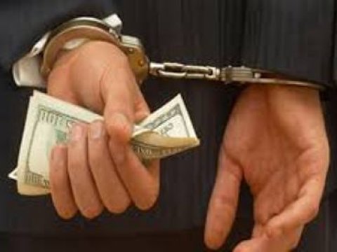  Paytaxtda qadın dələduzluğa məruz qalıb 