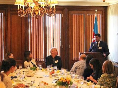 Azərbaycanın baş konsulu Amerika Yəhudilərinin fəalları qarşısında 