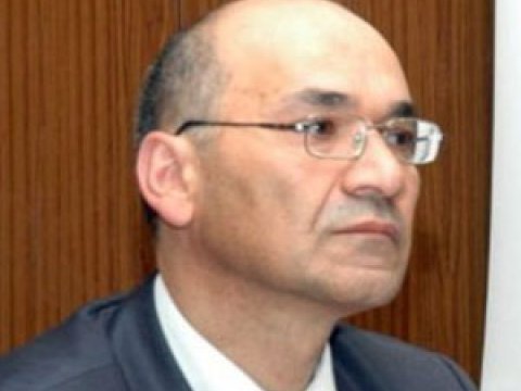 "İnternetin tam sıradan çıxmasına yol verilməməliydi" 