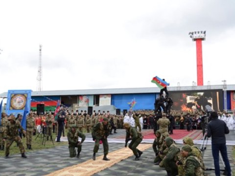 Cəbhə bölgəsində hərbi vətənpərvərlik bayramı keçirildi - FOTOLAR
