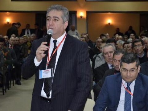  -“Fit verənlər və stats sekretarlar” institutları öyrənilsin -   İqtisadçıdan maraqlı təklif  