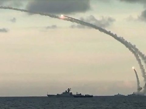 Rusiya Xəzərdən İŞİD mövqelərinə daha 18 raket zərbəsi endirdi - VİDEO