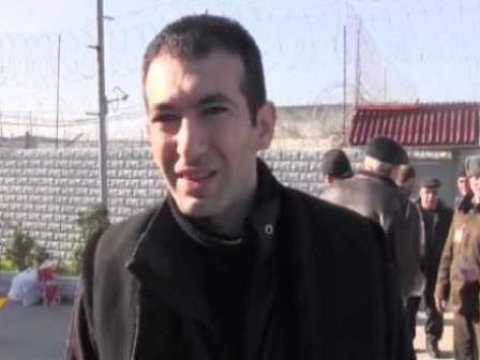  Hüquq müdafiəçisinin anası prezidentə əfv müraciəti etdi  