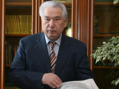 Bakının məşhur qonaqları - Çingiz Aytmatovu Azərbaycanla bağlı nə qorxutmuşdu?.. - LAYİHƏ