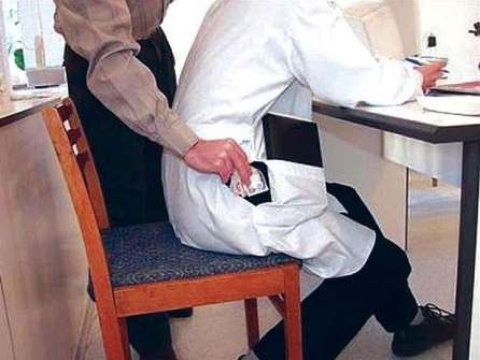   Sədr rüşvət alarkən yaxalanıb 